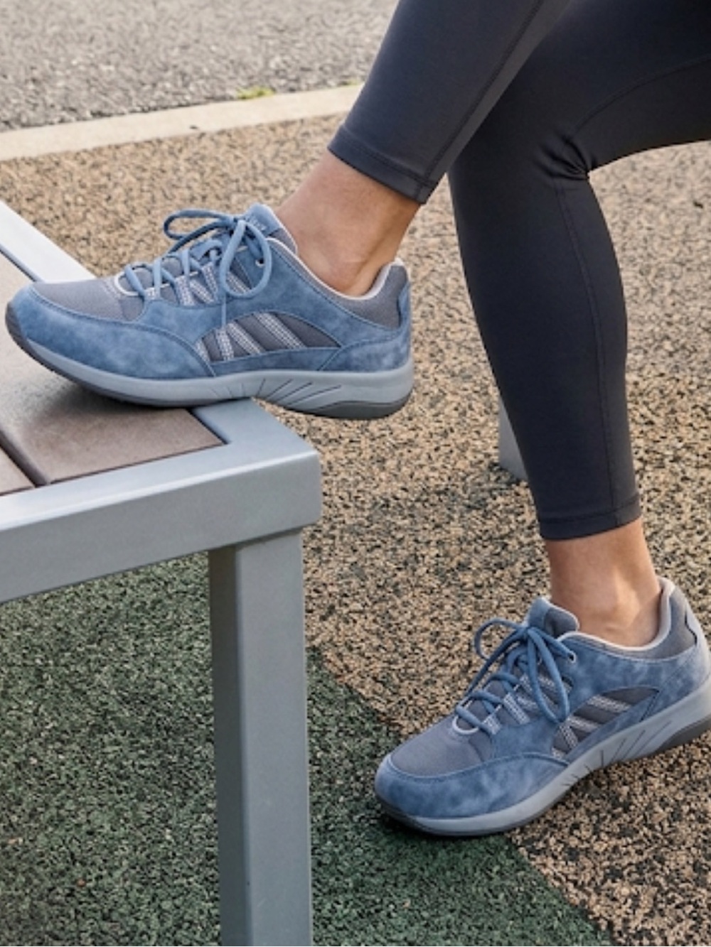 Propet Leila Rejuve Athletic Denim Suede Laced Workout Walking Shoe Size 11